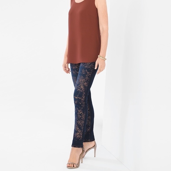 🔥 HP! 🔥 NWT CHICOS Platinum Lace Foil Jeggings - Picture 1 of 6